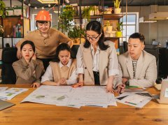 <b>房地产与建筑法律服务</b>